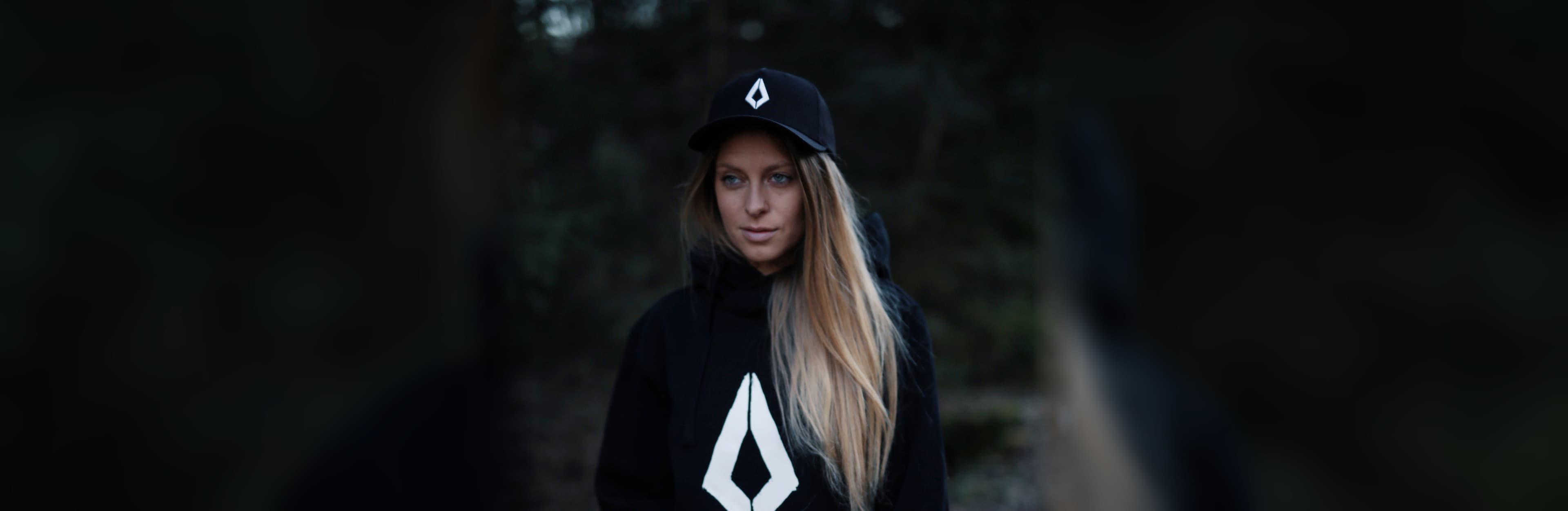 Nora En Pure